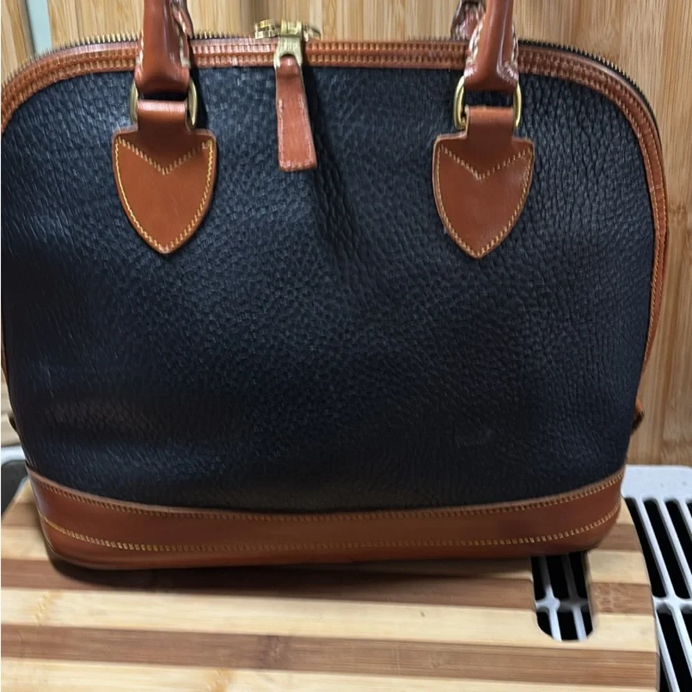 🔥S A L E🔥 Dooney & Bourke Navy Pebble Leather All Weather Satchel Like New - Picture 2 of 5